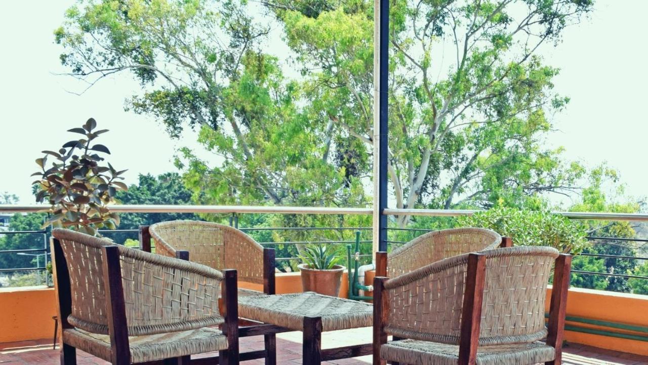 Hotel Guiva Aeropuerto Oaxaca ภายนอก รูปภาพ
